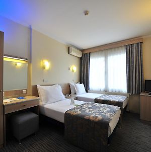 Olimpiyat Hotel Istanboel Room photo