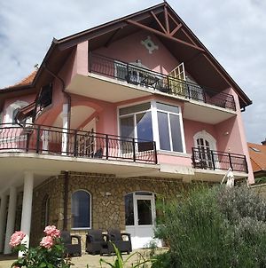 Manor Villa Hévíz Exterior photo