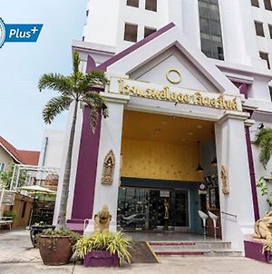 Ayothaya Riverside Hotel Phra Nakhon Si Ayutthaya Exterior photo