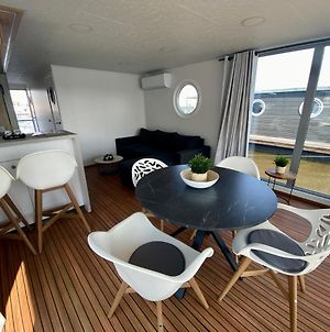 Luxurious Houseboat - Modern Hotel Dinteloord Exterior photo
