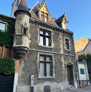 Tournelles Vue Cathedrale-Maison Du Xvie Siecle Classe Appartement Reims Exterior photo