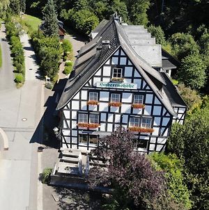 Hotel & Gasthof Hubertushohe - Ihr Hotel Fur Urlaub Mit Hund Schmallenberg Exterior photo