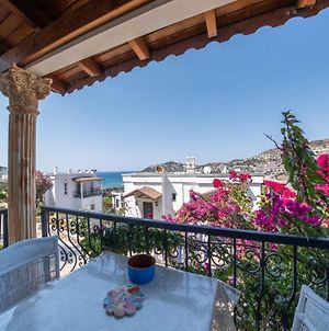 Charming House With Amazing Sea View In Gumusluk Bodrum Exterior photo