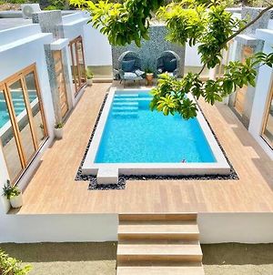 Moringa Resort - Studio B With Pool, Open Air Shared Shower Bath Willemstad Exterior photo
