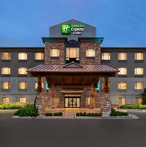 Holiday Inn Express Hotel & Suites Denver Airport Exterior photo