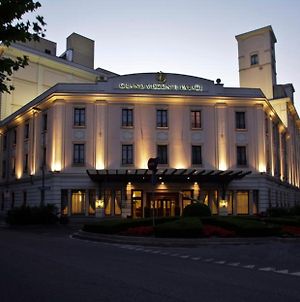 Grand Visconti Palace Hotel Milaan Exterior photo