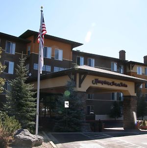 Hampton Inn And Suites Flagstaff Exterior photo
