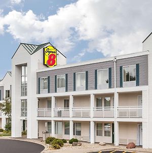 Super 8 By Wyndham Madison East Hotel Exterior photo