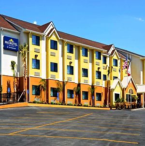Microtel Inn & Suites By Wyndham New Braunfels Exterior photo