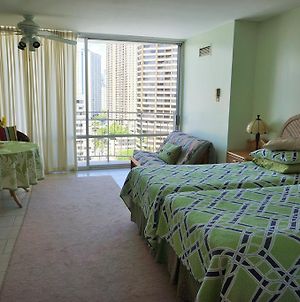 Waikiki Studio At Ilikai Marina - Best End Price! Appartement Honolulu Room photo