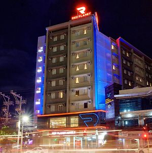 Red Planet Cebu Hotel Exterior photo