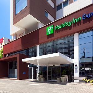 Holiday Inn Express Cartagena Bocagrande Exterior photo