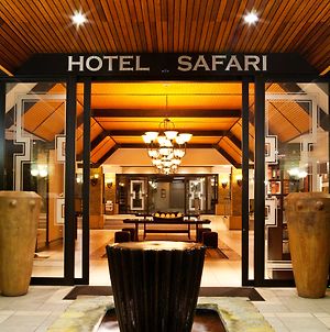 Hotel Safari Managed By Accor Windhoek Exterior photo