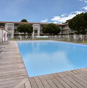 Vacanceole - Le Domaine Du Chateau - La Rochelle / Ile De Re Aparthotel Lagord Exterior photo