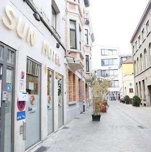 Sun Hotel Brussel Exterior photo