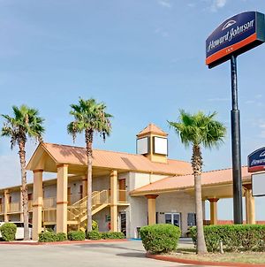 Howard Johnson By Wyndham Galveston Motel Exterior photo