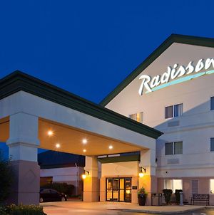 Radisson Hotel And Conference Center Rockford Exterior photo