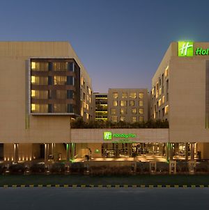 Holiday Inn New Delhi International Airport Exterior photo
