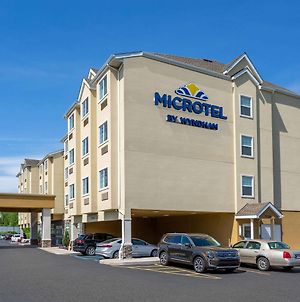 Microtel Inn & Suites By Wyndham Niagarawatervallen Exterior photo