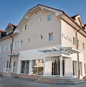 Hotel Bajt Maribor Exterior photo