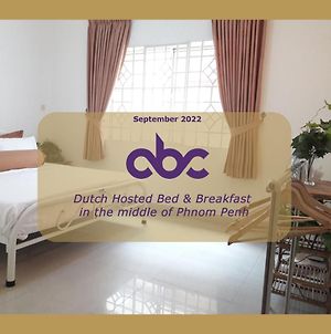 Dutch Hosted B&B, Abc Phnom-Penh Exterior photo