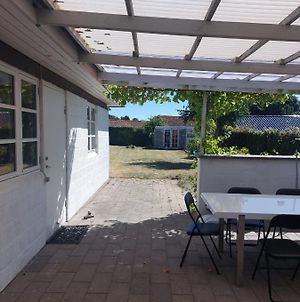 Stuelejlighed Med Have Og Overdaekket Terrasse Appartement Odense Exterior photo