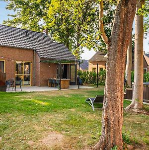 Amazing home in Ewijk with Sauna, WiFi&3 Bedrooms Exterior photo
