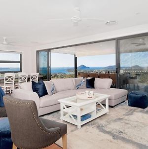 Hilltop Hideaway - Breathtaking Views, Moments To Beach! Villa Nelson Bay Exterior photo