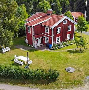 Amazing Home In Svarta With Sauna, Wifi And 4 Bedrooms Mullhyttan Exterior photo