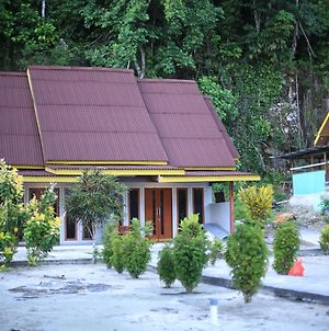 Amoryg Resort Raja Ampat Pulau Mansuar Exterior photo