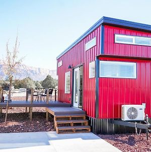 Ruby Red Tiny Home Apple Valley Exterior photo