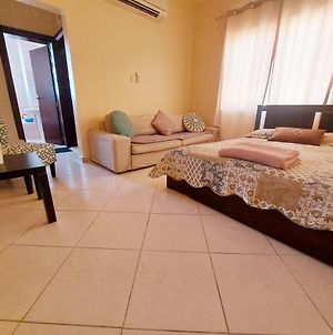 Do All By Walking Distance In Alain Appartement Al Ain Exterior photo