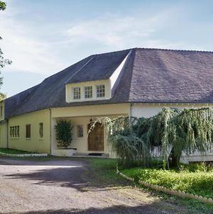 Amazing home in Vierzon with WiFi&7 Bedrooms Exterior photo