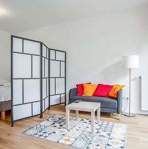 Wonderful Studio With Terrace - Saint-Denis - Welkeys Appartement Exterior photo