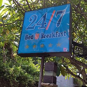 24/7 Bed & Breakfast Jimbaran Exterior photo