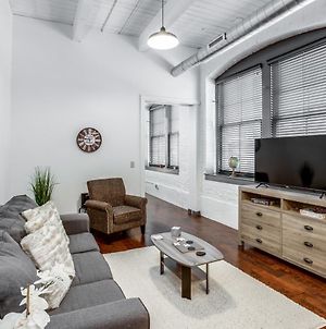 Ny Style Centric Loft With King Bed By Park Ave Appartement Rochester Exterior photo