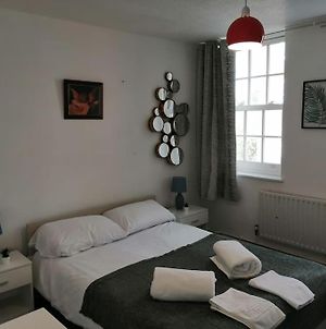 Entire Flat In Kings Cross Appartement Londen Exterior photo