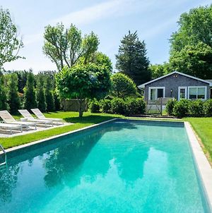 Driftwood Cottage By Rovetravel Heated Pool East Hampton Exterior photo