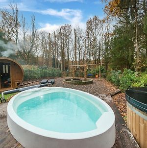Beautiful New Chalet With Terraces, Private Own Barrel Sauna, Hot Tub And Tiny Pool Villa Érezée Exterior photo