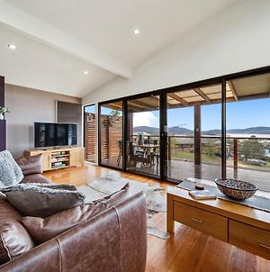 Ned Kelly'S Retreat - Sophisticated Style With Modern Convenience And Magical Outlook Villa Jindabyne Exterior photo