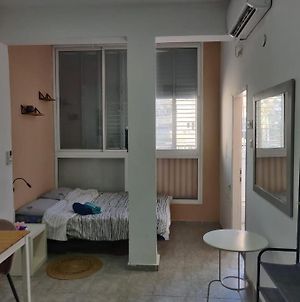 Adorable Apt In Center Of Ramat Gan! 10 Min To Tlv Appartement Exterior photo