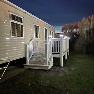Parkdean Cherry Tree Holiday Park Belton with Browston Exterior photo