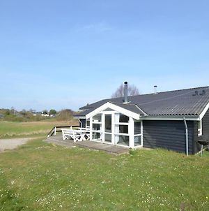 Awesome Home In Ebeltoft With 4 Bedrooms, Sauna And Wifi Exterior photo