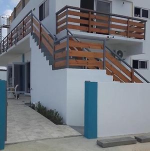 Ocean Breeze Apartments Aruba Oranjestad Exterior photo