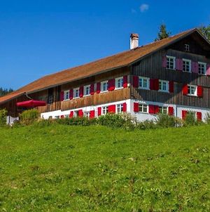 5-Sterne-Bauernhaus Mit Verwohnprogramm Auf 1000 M, Panoramalage, Gr Sonnenterrasse Ausgezeichnet Villa Buchenberg  Exterior photo