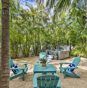 Tropical Old Town Home With Hot Tub And Bicycles! Key West Exterior photo