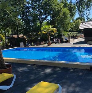 Luxe vakantiewoning met hottub en verwarmd zwembad Villa Schoonebeek Exterior photo