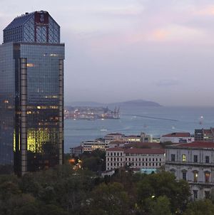 The Ritz-Carlton Istanbul Hotel Exterior photo