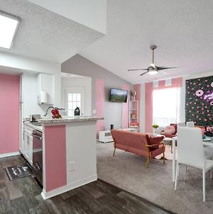 Cozy Pink Themed Family Unit - 10 Mins From Disney Appartement Kissimmee Exterior photo