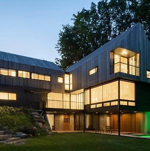 Pike Pond By Rove Travel Awarded Lux Sanctuary Villa Sag Harbor Exterior photo
